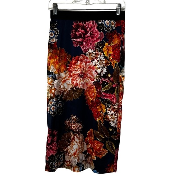 HARK + HAMMER SILK MIDI SKIRT + NAVY BOUQUET STRETCH SILK XS FLORAL - Picture 12 of 16